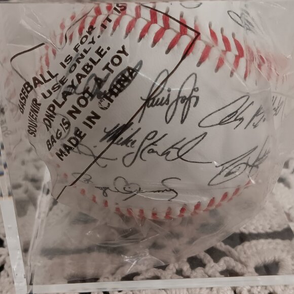 New Vintage 2001 New York Yankees facsimile Team Signed Fotoball - Picture 2 of 6